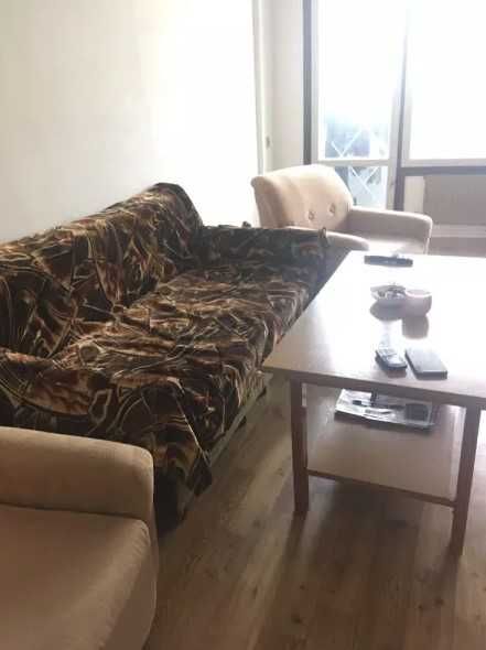 Дава се под наем Двустаен апартамент в Бургас, Изгрев - 80 кв.м за 102 € - Снимка #1