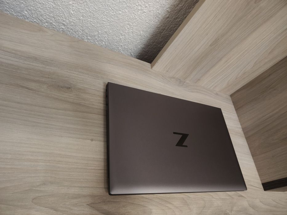 HP Zbook Firefly  14 G7 Бизнес клас.