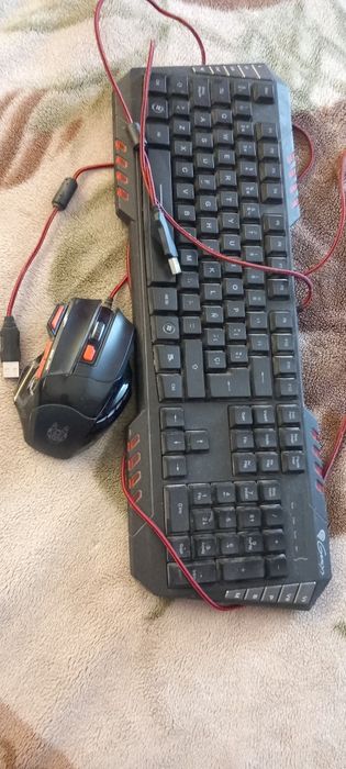 Vând set de gaming !