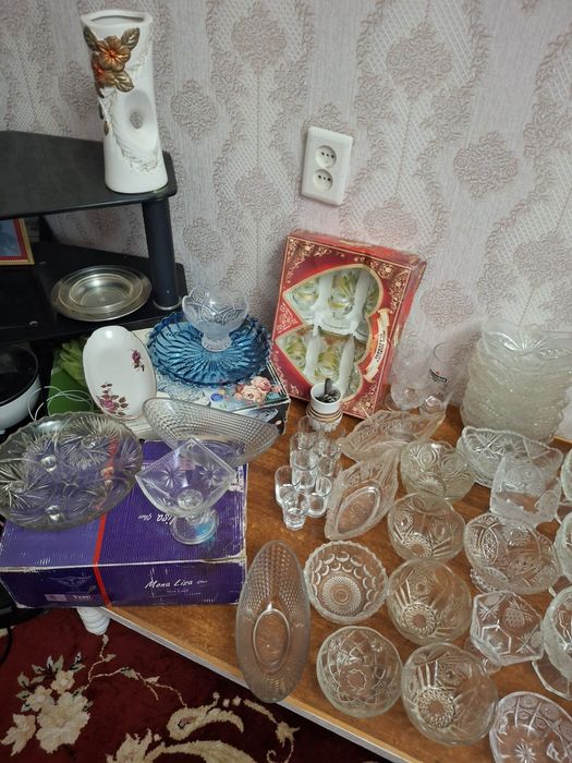Разные посуды в хорошем состоянии