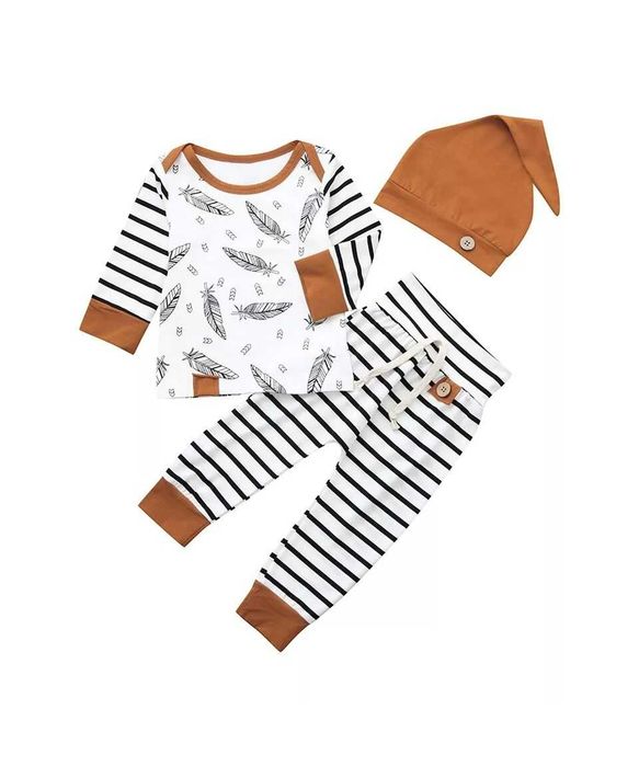 Set  3 piese, pantalon in dungi, bluza maneca lunga si caciulita