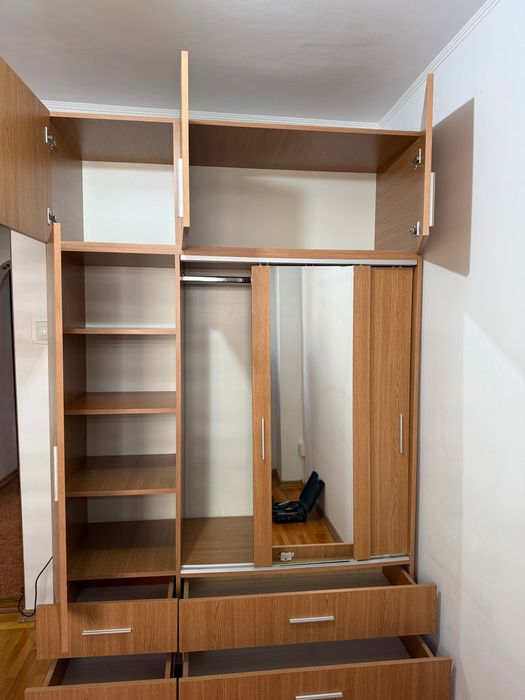 Vand sifonier foarte spatios