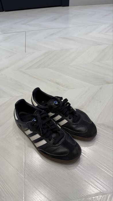 Продаются Adidas Samba