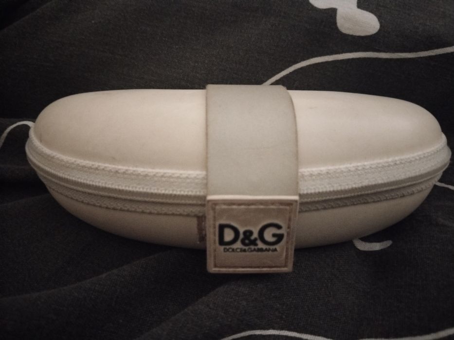 Очки солнцезащитные