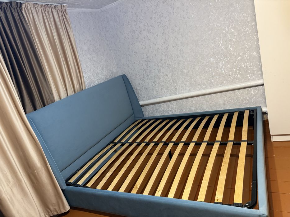 Продам кровать спальный