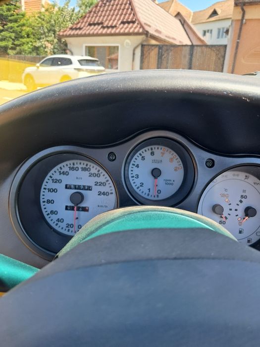 Vând fiat barchetta
