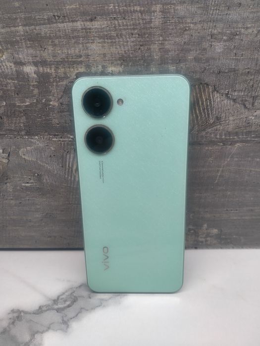 Продам телефон VIVO Y03