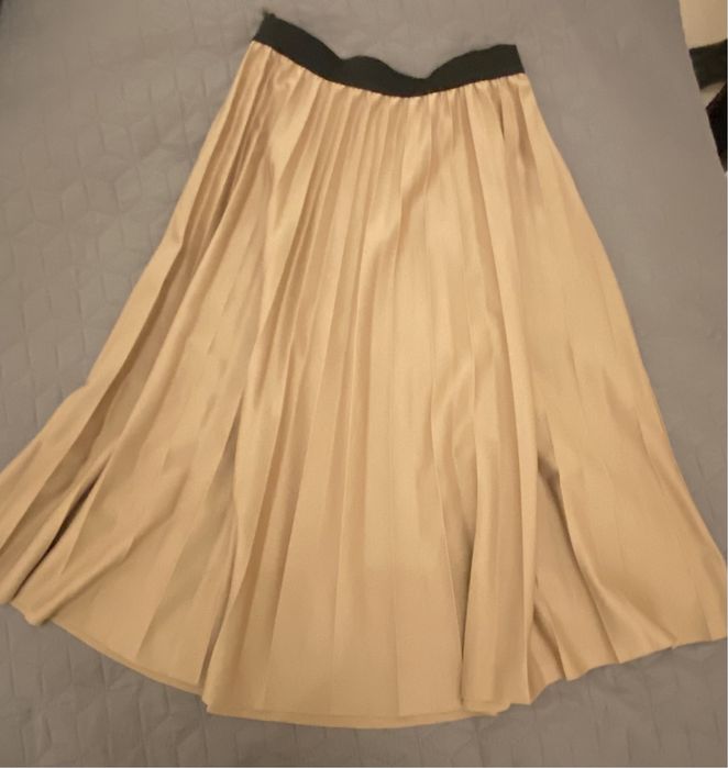 Плисирана пола - различни модели