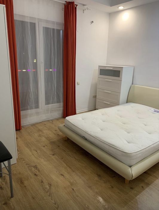 Inchiriez apartament 2 camere in cosmopolis
