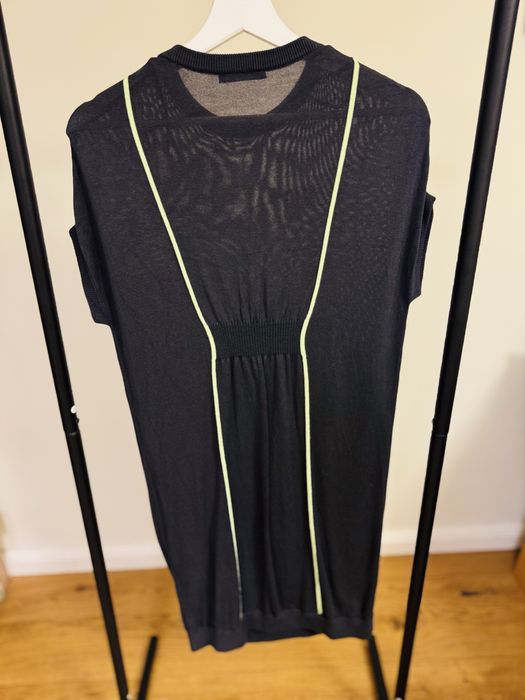 COS  рокля с къс паднал ръкав