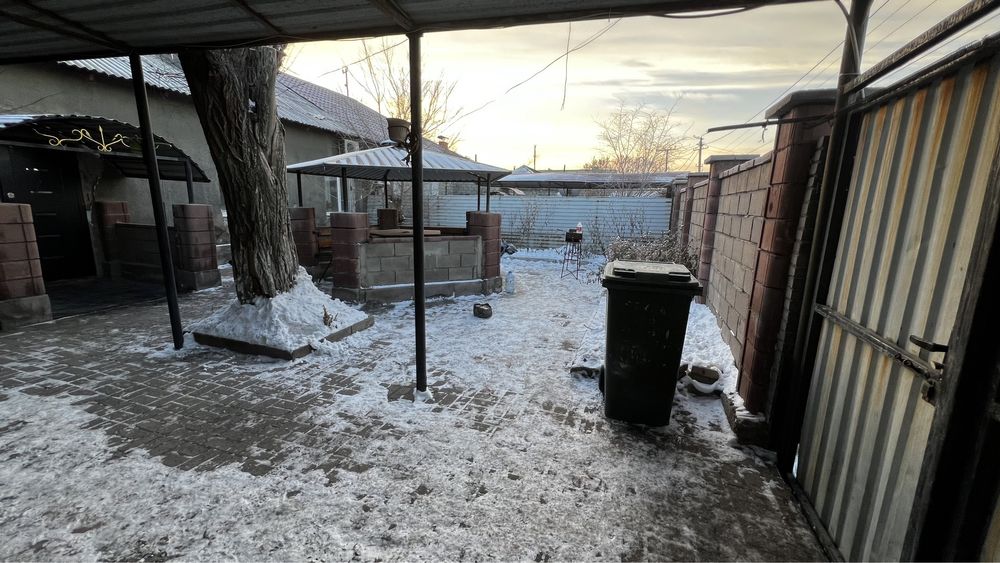 Полдома на 64 квартале