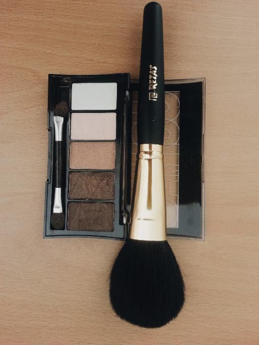 Четки за грим на REZAS