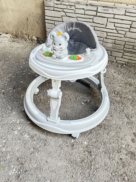 Детский ходунок в хорошем качестве