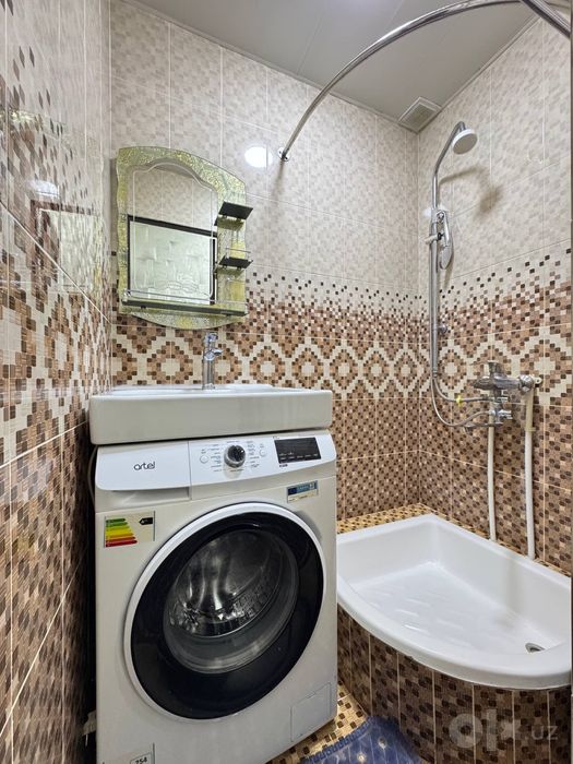 Chilonzor rayon mirzo ulugbek metroga yaqin  ipateka bor