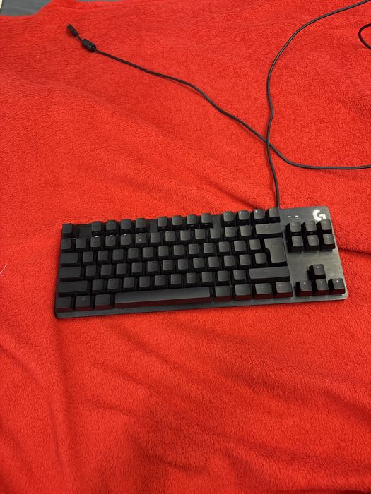 tastatura logitech g413 tkl SE