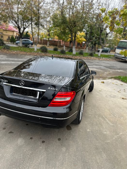 MERCEDES-BENZ C-Class 2014 — imagine 4