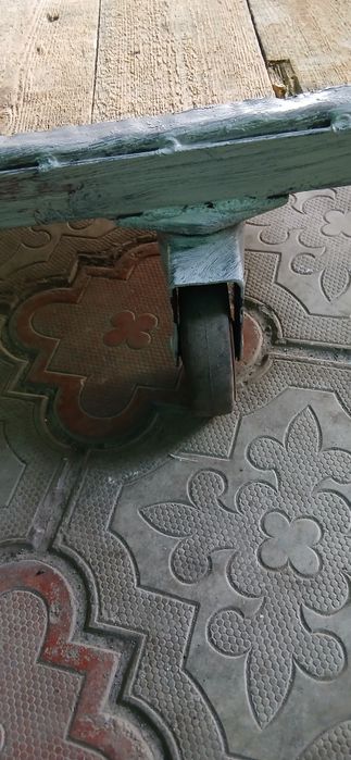 Тележка трёхколёсный