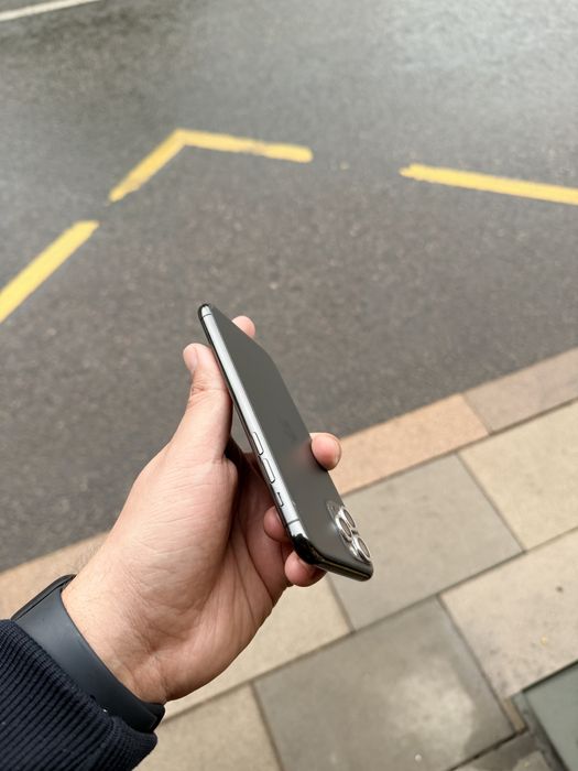 IPhone 11/Pro 64Gb - В отличном состоянии