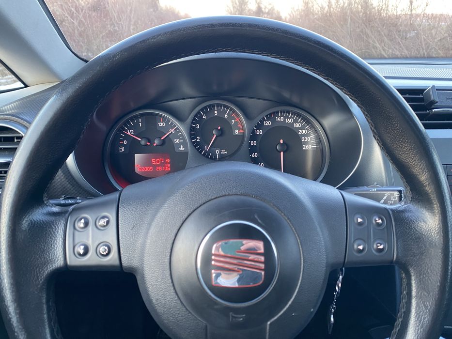 Seat Leon 2 132100 km