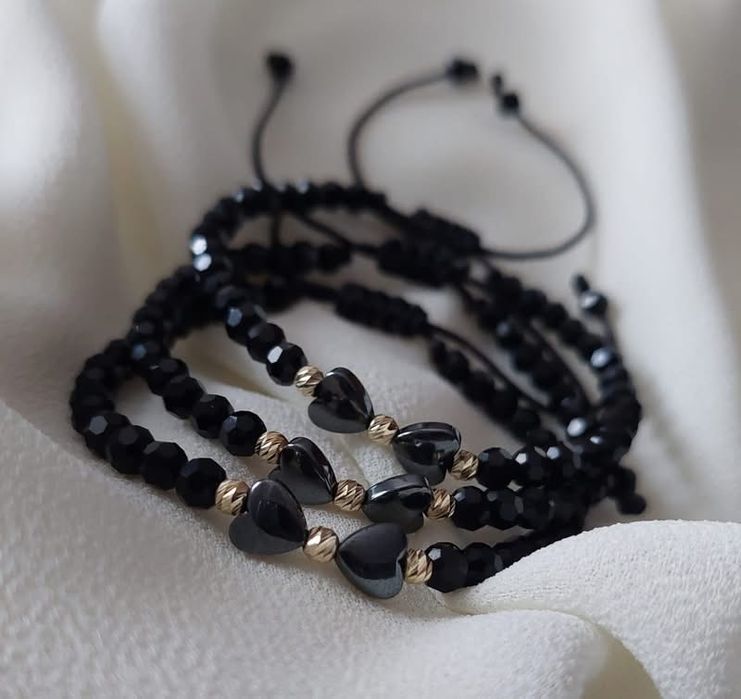 Bratari handmade pe stoc!