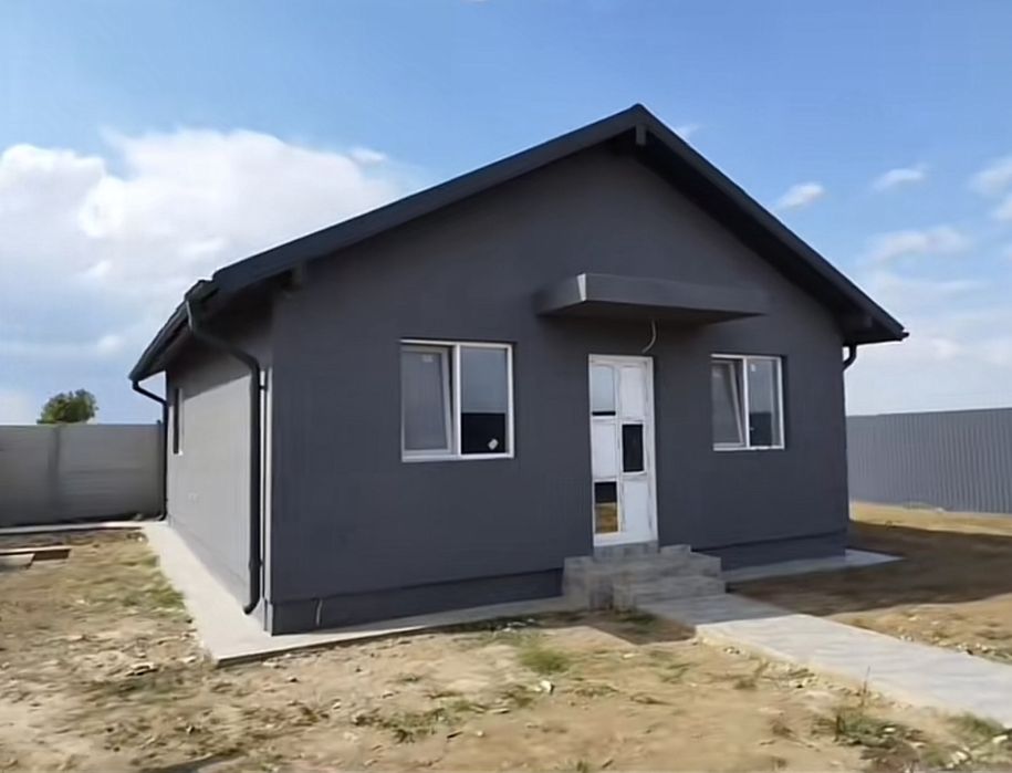 Vand Casute invelite cu panouri sandwich