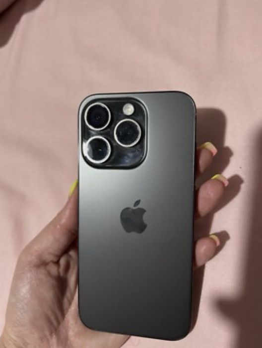 Iphone 15 Pro / 256 Gb / 89% baterie