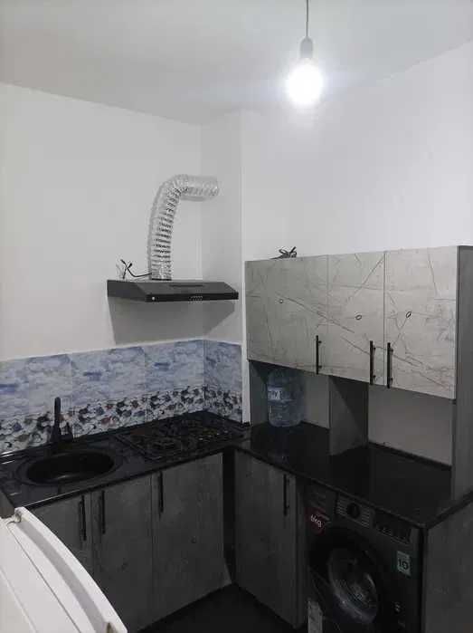 Срочно продается 1 комнатная квартира чистая с ремонтом новостройка!