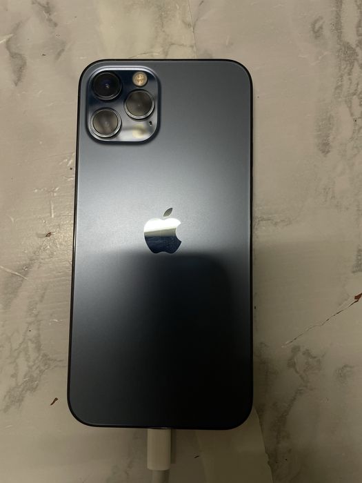 Продам или обменяю Iphone 12 pro 128gb