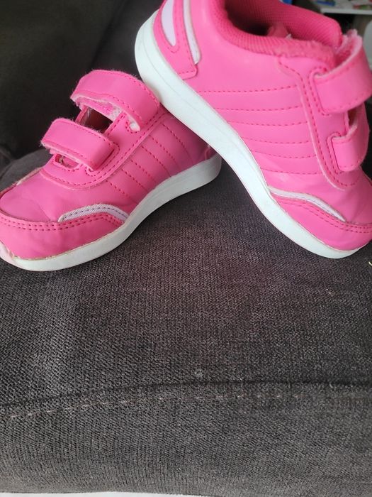 Маратонки адидас 23 номер