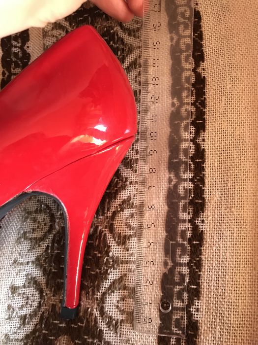 Pantofi rosii piele intoarsa/lacuiti