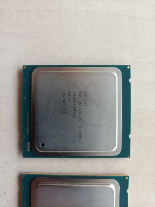 Процесори Intel Xeon E5-2630v2; 2.6GHz