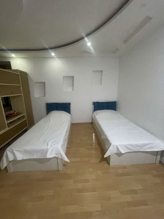 3/2/4 Алайский, Ц-2 , кирпич балкон 2х6, 80м2 цена 135 000 уе