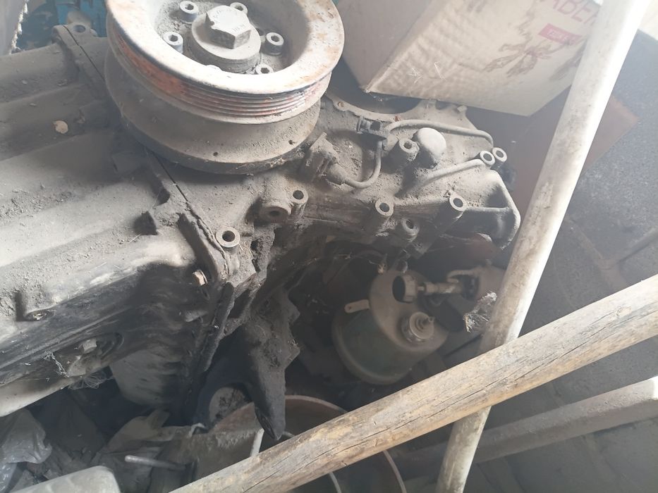 Мотор 124 мерс 2.2