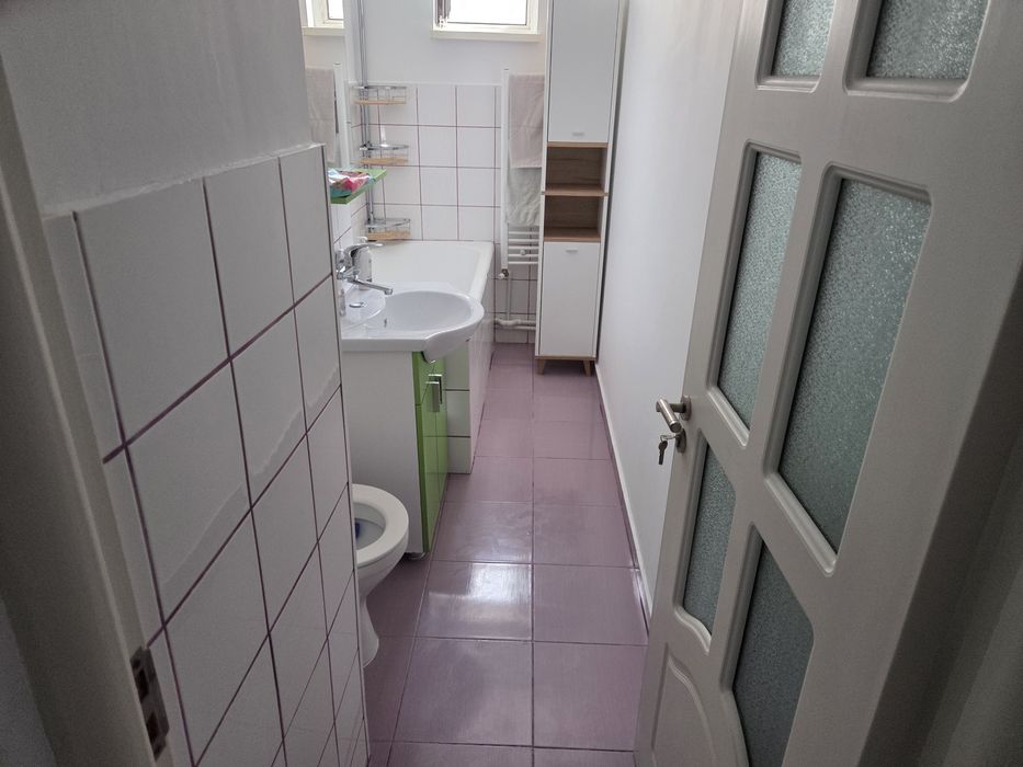 Închiriez apartament 2 camere