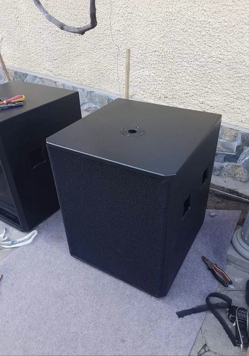 Subwoofere  blue tech dys 118c