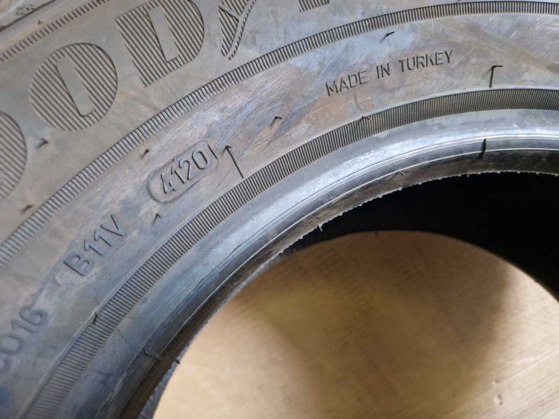 1 брой Goodyear R15C 215/65/ 
нова лятна гума за бус
DOT4120