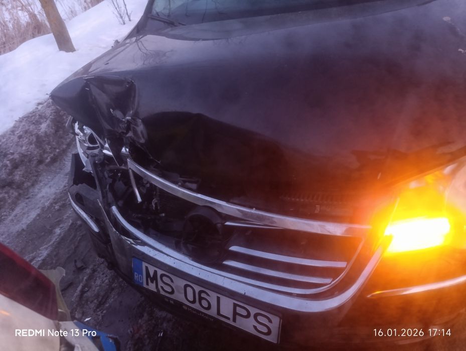 VW Touran 2007 | 2.0 TDI 170 CP | Automată | Motor intact | Airbaguri