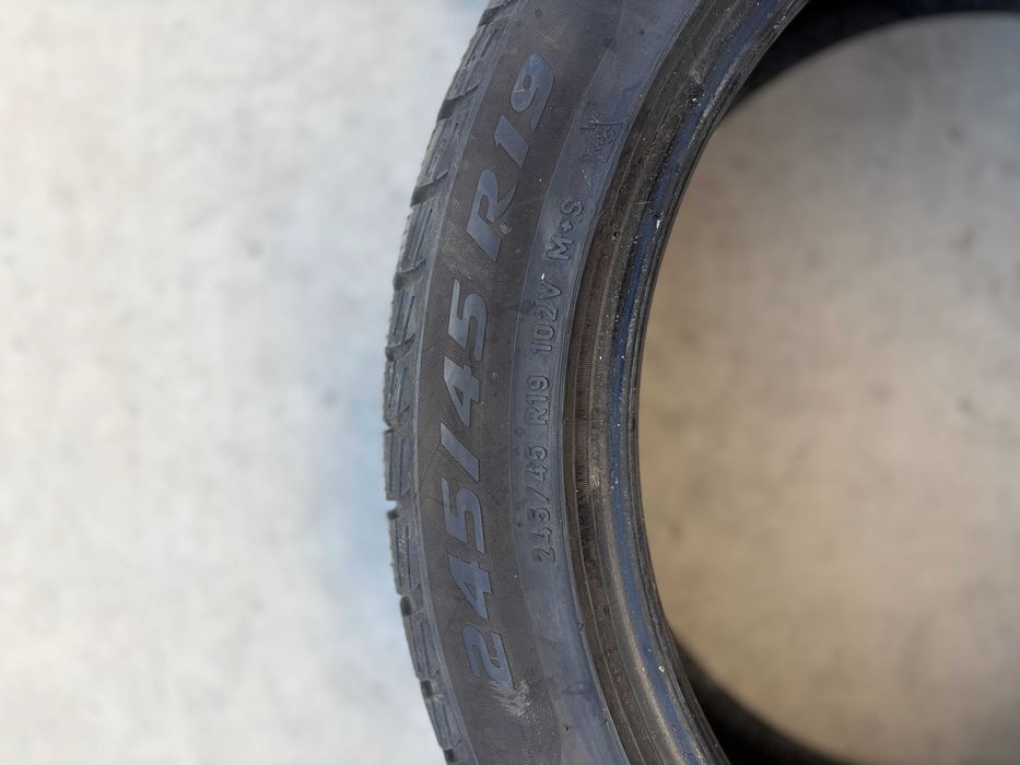 Pirelli 245/45R19- Stare foarte buna, livrare rapida, garantie!