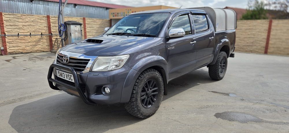 Toyota Hilux 3.0 Invincible Manuala 2013 volan dreapta