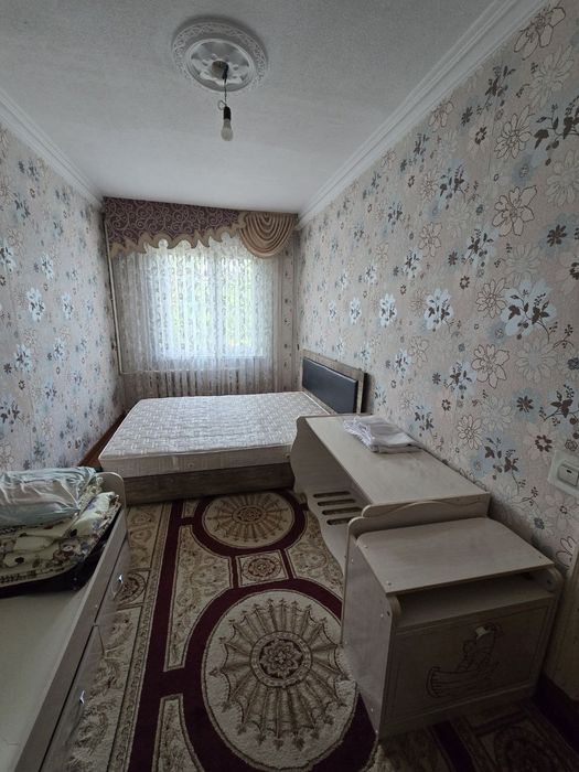 Аренда Квартира Чорсу Гулобод 3 хона 1 етаж оилага берилади