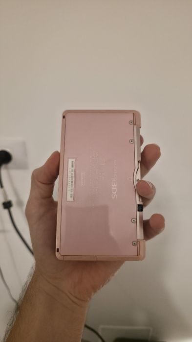 Nintendo 3DS,  Modat, 1500 jocuri, 20-în-1, gata de joacă + Online