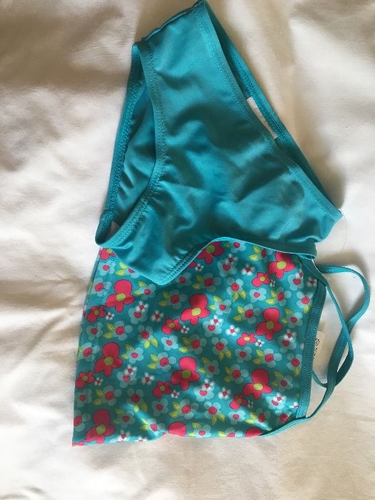 Продавам детски бански за момичета