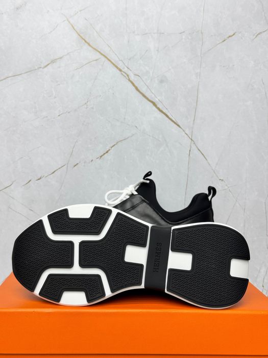 Продаю  Hermes кроссовки 42р