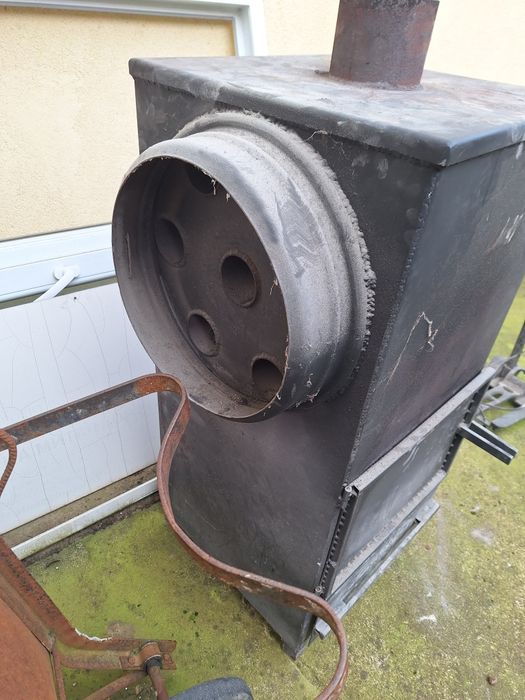 Печка на дърва с топлоотводи