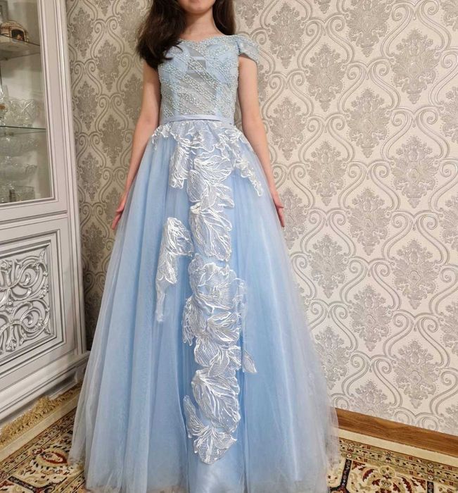 Вечернее платье , для выпускных ,свадеб, праздников