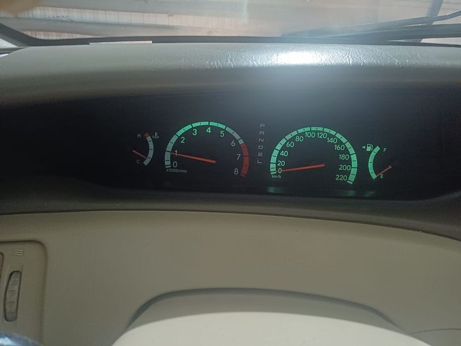 Тойота авалон 2000