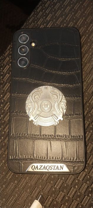 Самсунг а 34  черный