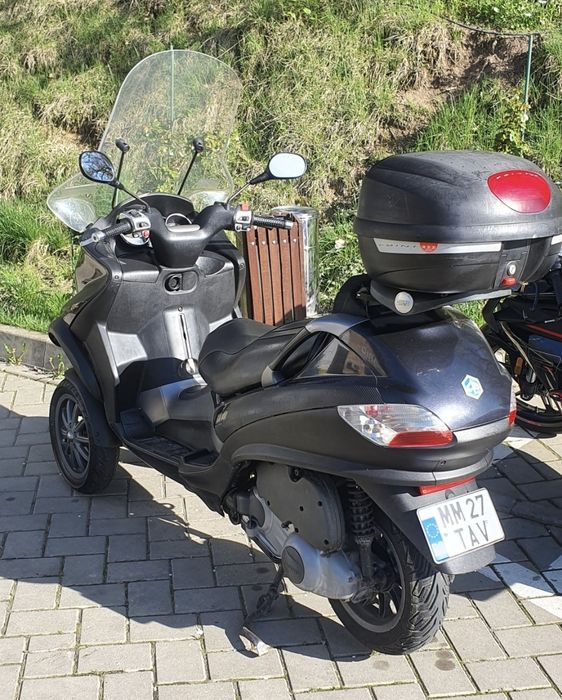 Scuter piagio mp3 , 250cc . 6000ei