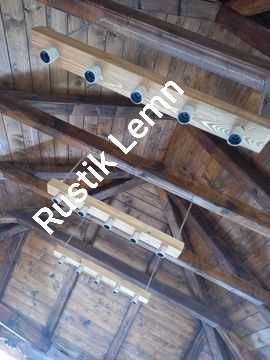 Lustre rustice din lemn