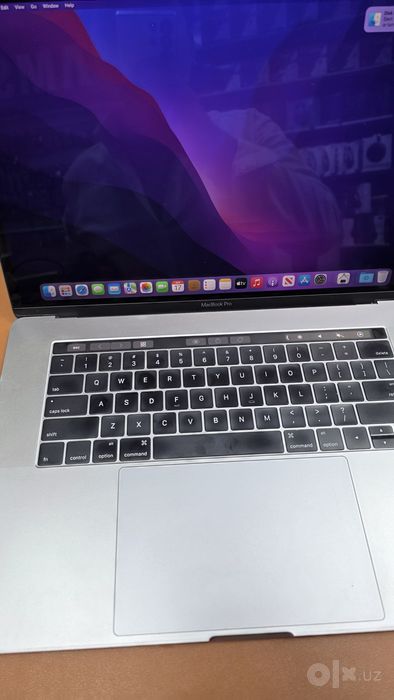 MacBook Pro 15 inch 1 TB SSD RAM 16 gb